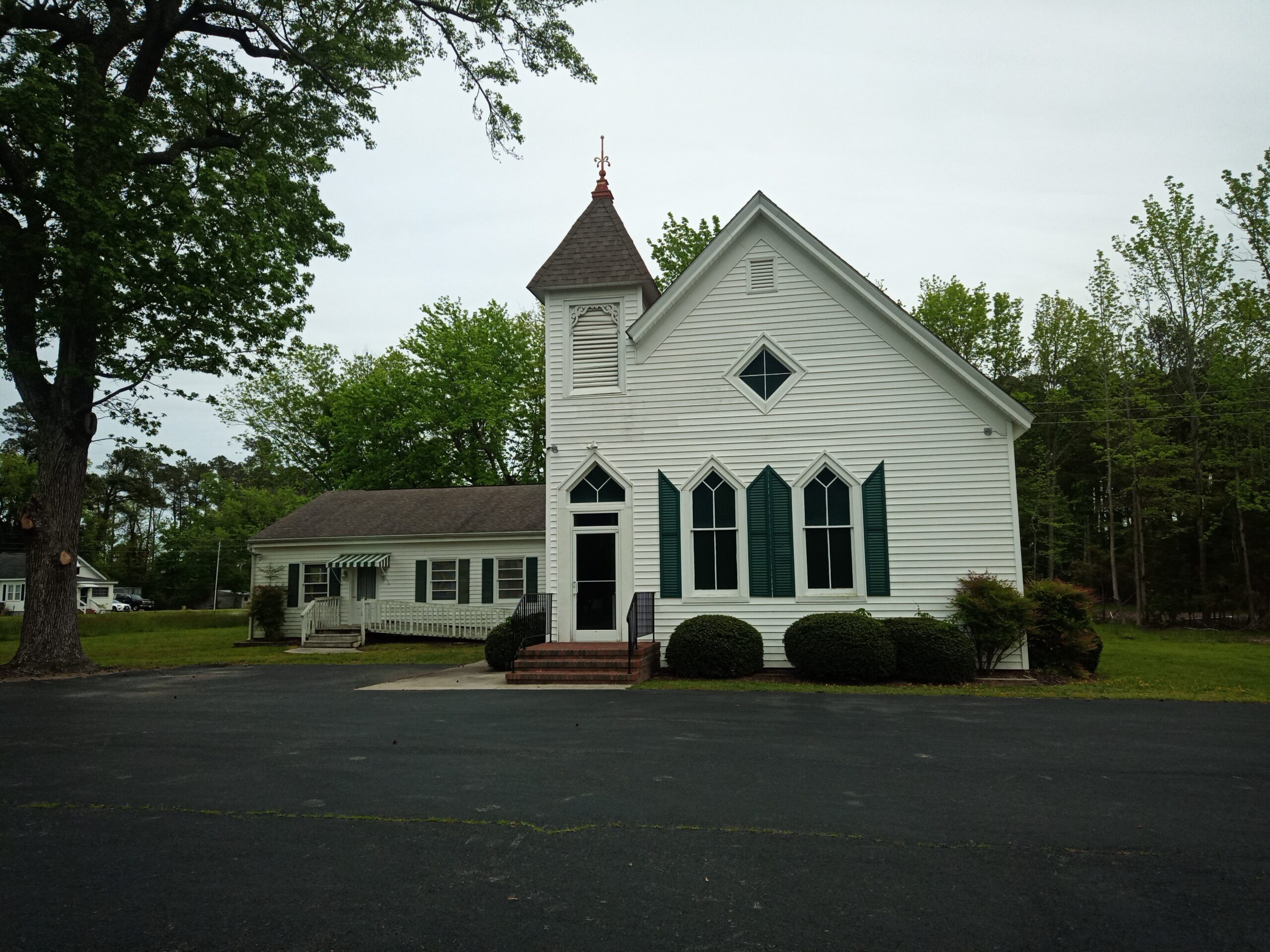 4370 Windmill Point Rd, Foxwells, VA 22578